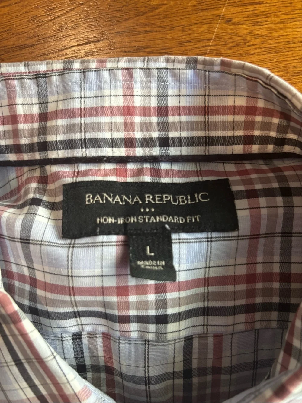 9 Men's Large Banana Republic Non-iron Button-Down Shirts - Blue, Green, Red.